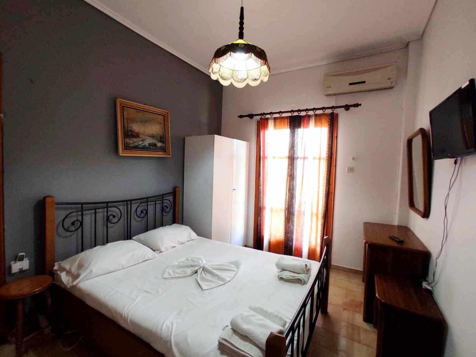 Politis Sudios Apartment Batsi  Ngoại thất bức ảnh