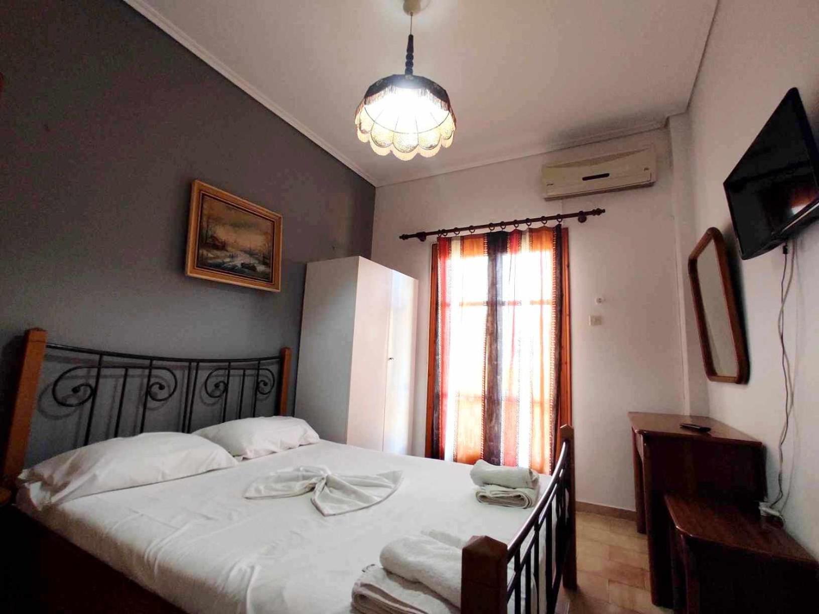 Politis Sudios Apartment Batsi  Ngoại thất bức ảnh