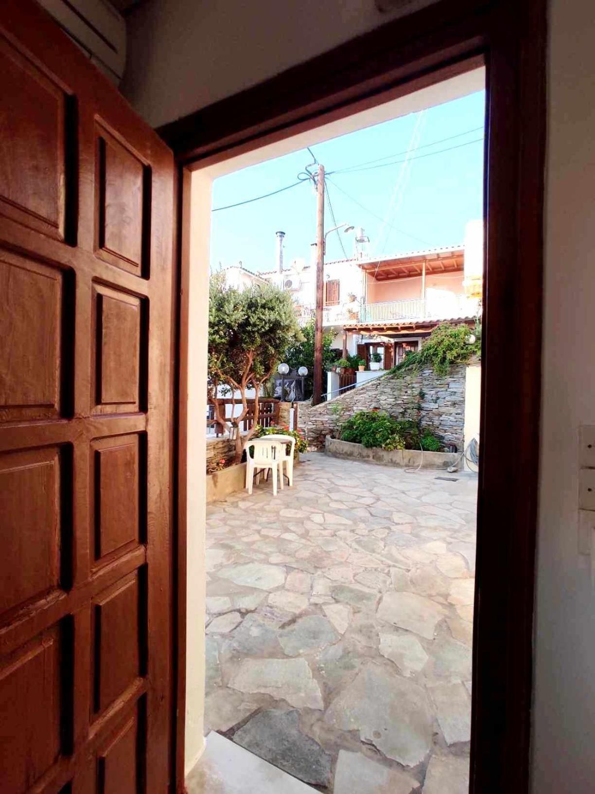 Politis Sudios Apartment Batsi  Ngoại thất bức ảnh