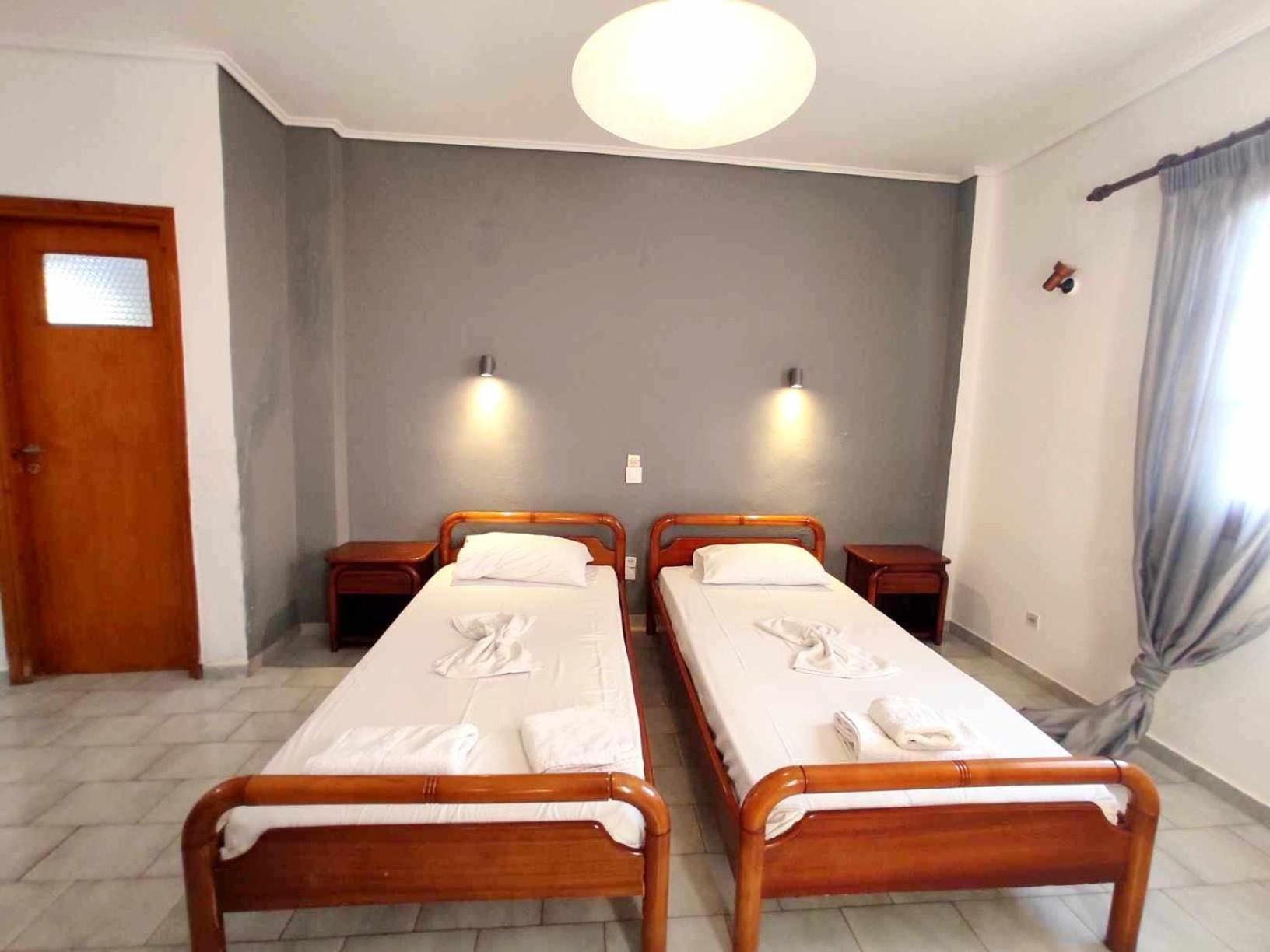 Politis Sudios Apartment Batsi  Ngoại thất bức ảnh
