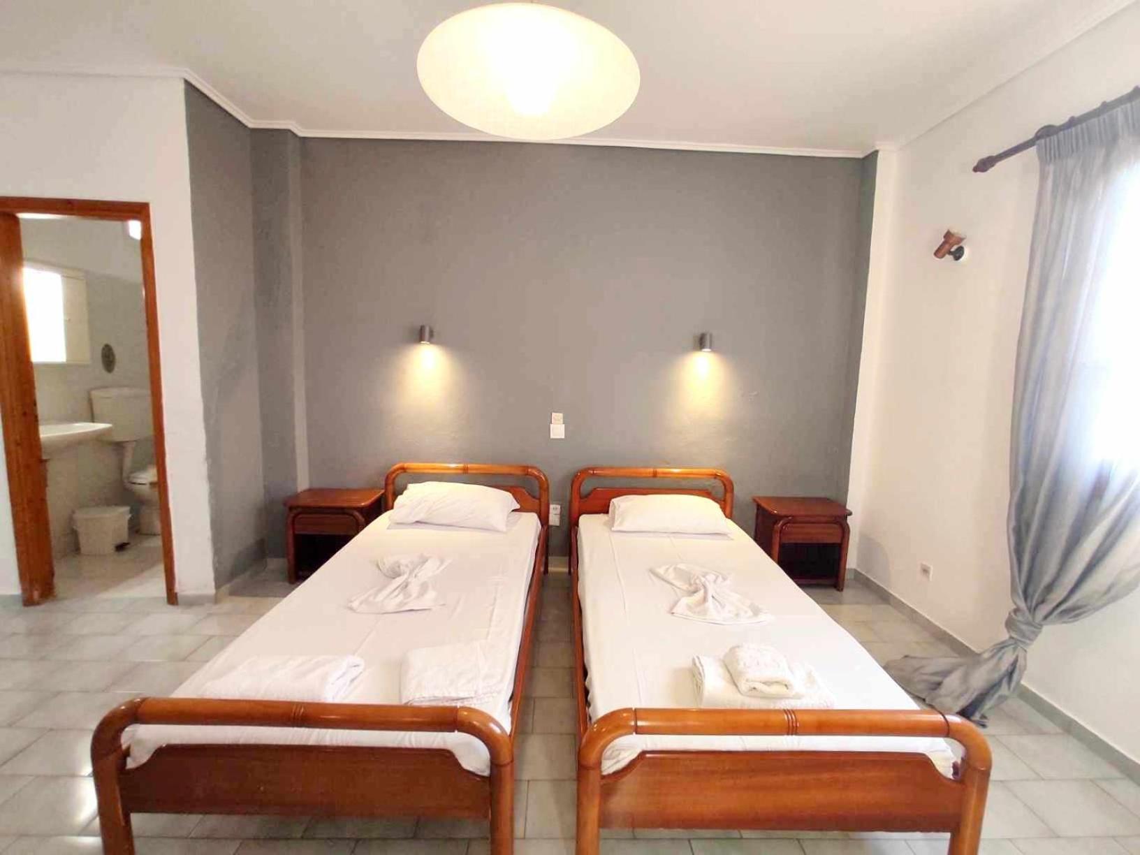 Politis Sudios Apartment Batsi  Ngoại thất bức ảnh