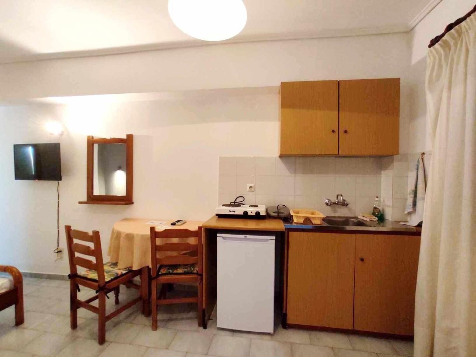 Politis Sudios Apartment Batsi  Ngoại thất bức ảnh