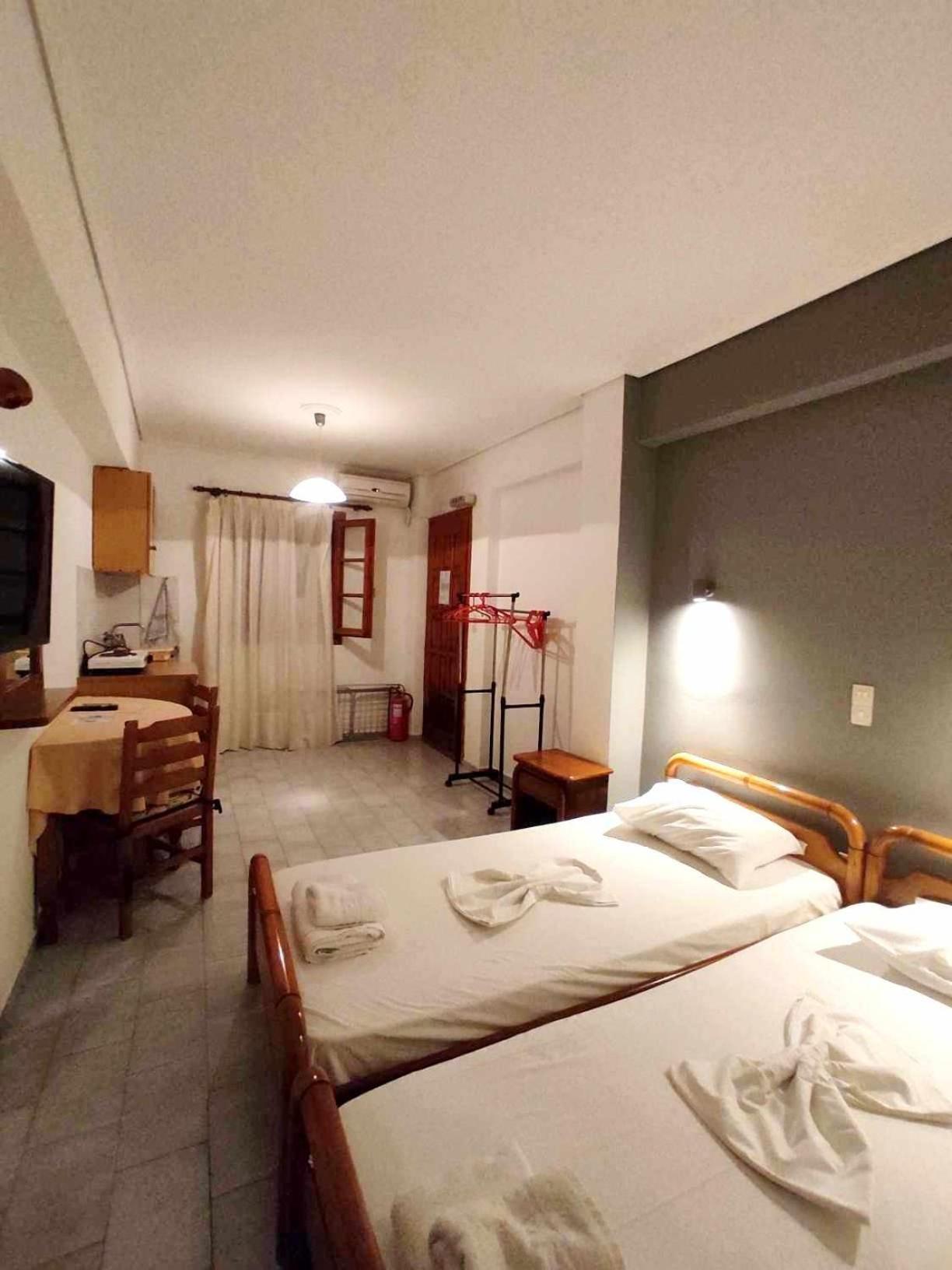 Politis Sudios Apartment Batsi  Ngoại thất bức ảnh