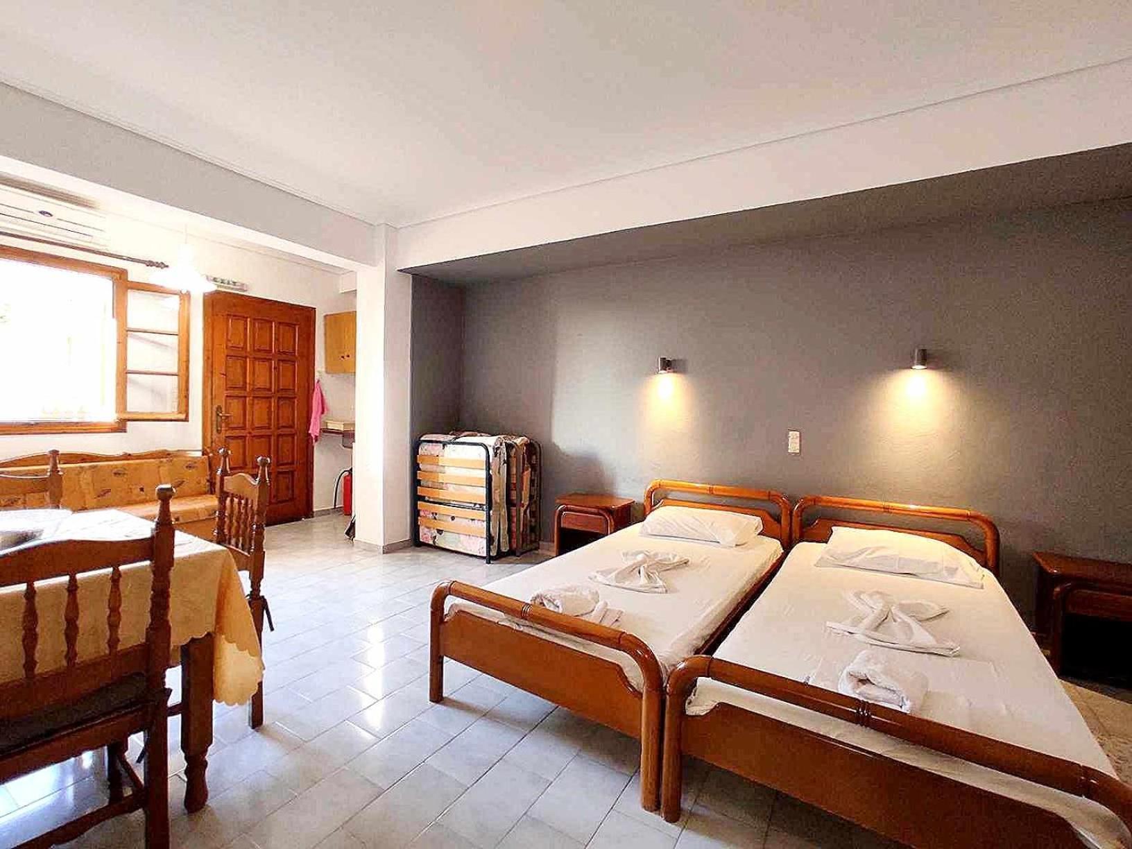Politis Sudios Apartment Batsi  Ngoại thất bức ảnh